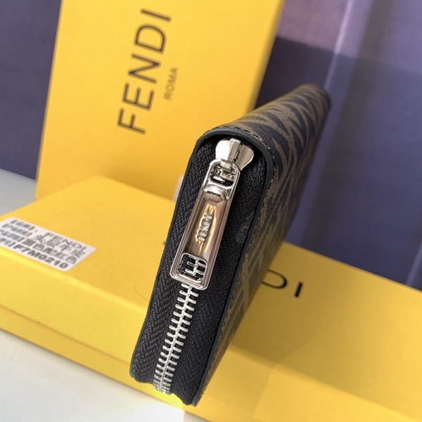 超激安ブランド財布偽物素材ディテール